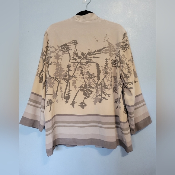 Coldwater Creek Silk Border Print Cardigan Jacket Beige NWT M - Picture 2 of 10